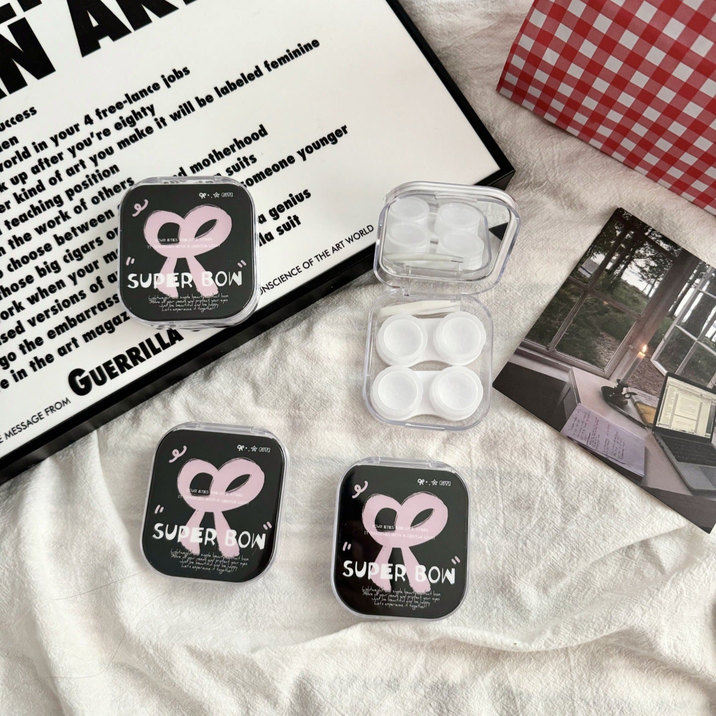 Super Bow Colored Contact Lens Case