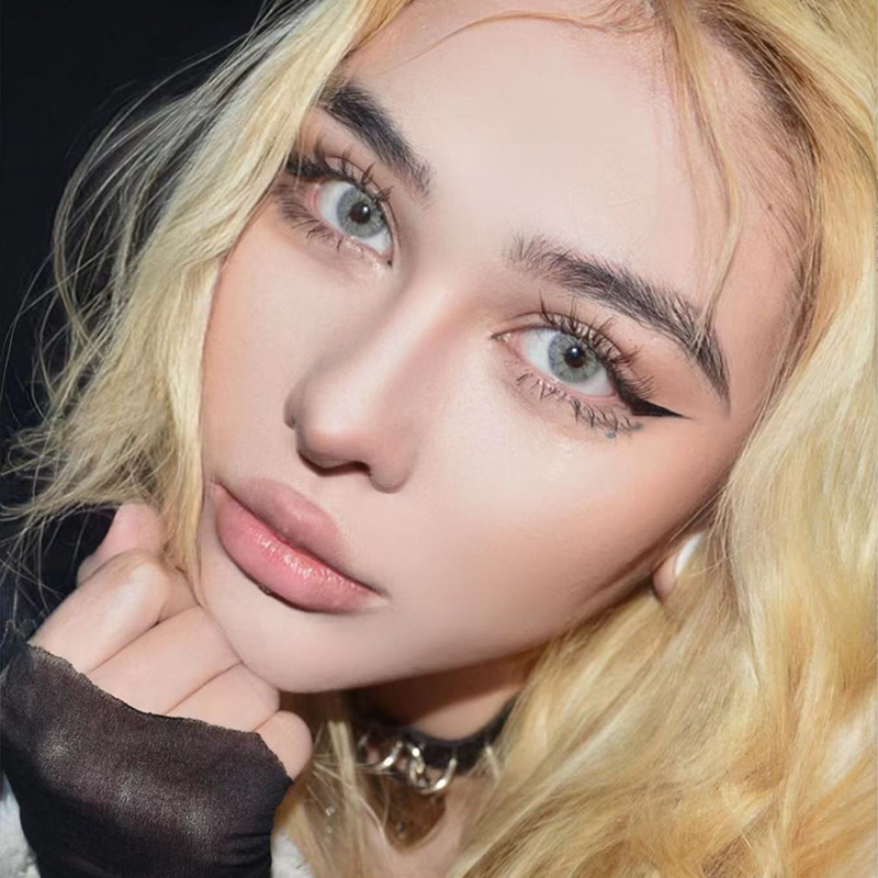 Stunna Girl Romona Colored Contact Lenses