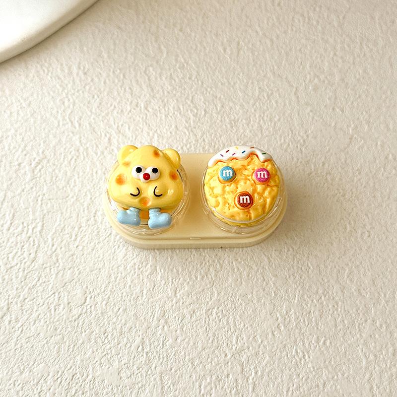 Schattige cartoon gekleurde contactlens.